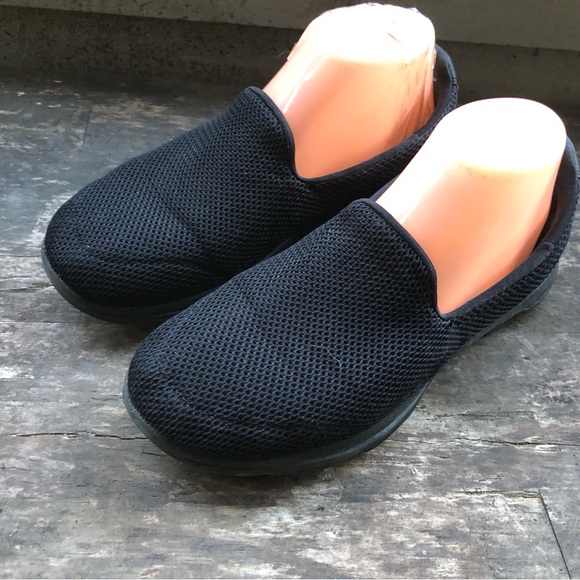 Skechers 15901 Go Walk 5 Women’s Black Casual Shoes Sneakers Size 8.5 - Picture 3 of 11